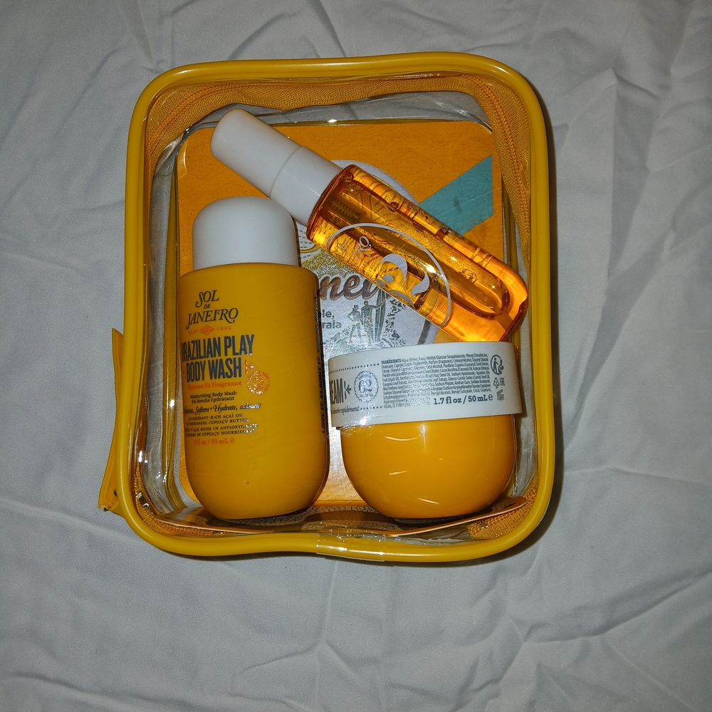 Sol de Janeiro Brazilian Play Body Wash and Oil Set - Yellow and Orange
